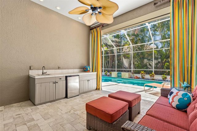 8762 52ND AVENUE E, Bradenton, FL 34211