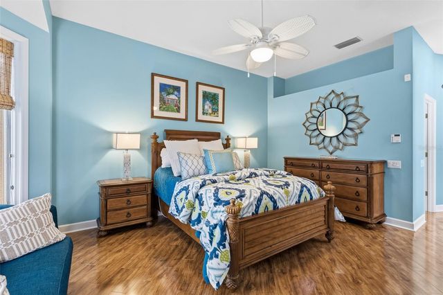 8762 52ND AVENUE E, Bradenton, FL 34211