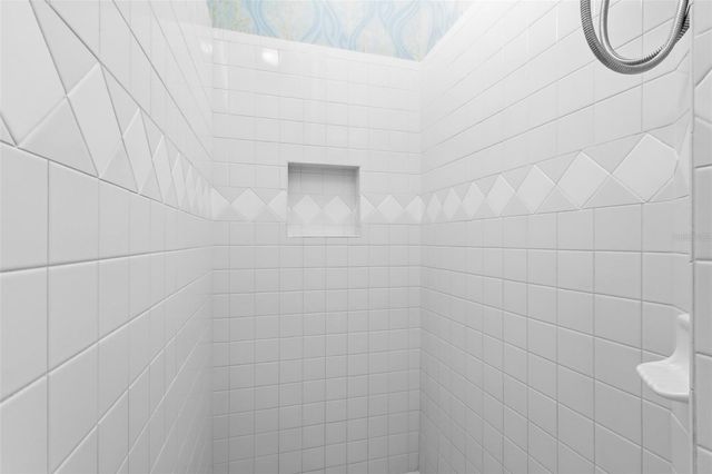8762 52ND AVENUE E, Bradenton, FL 34211