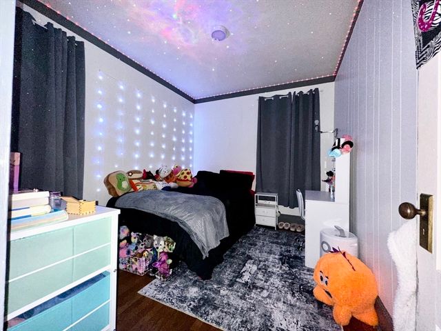 124 Shawmut Ave, New Bedford, MA 02740