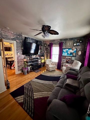 124 Shawmut Ave, New Bedford, MA 02740