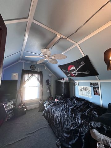 124 Shawmut Ave, New Bedford, MA 02740