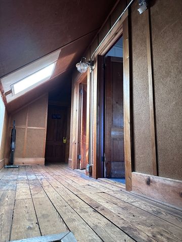 124 Shawmut Ave, New Bedford, MA 02740