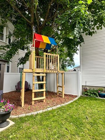 124 Shawmut Ave, New Bedford, MA 02740