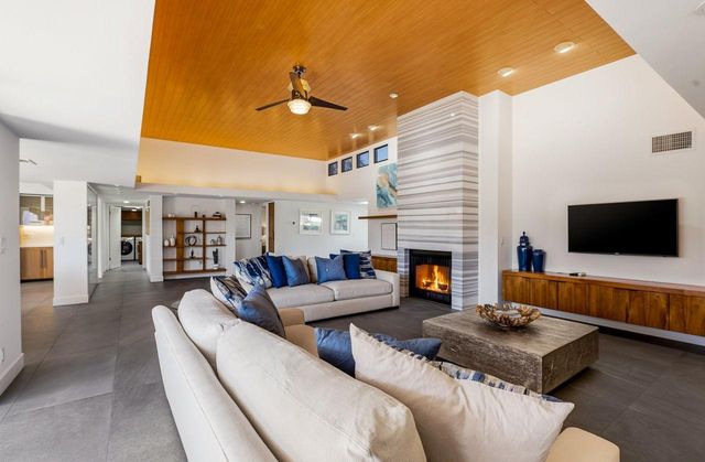 8101 E Del Timbre Drive, Scottsdale, AZ 85258