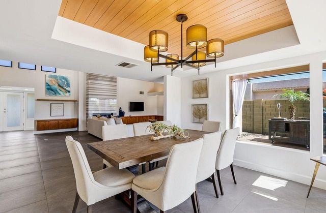 8101 E Del Timbre Drive, Scottsdale, AZ 85258