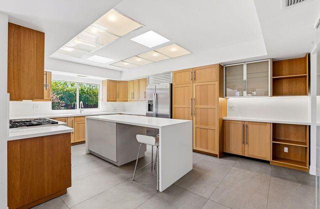 8101 E Del Timbre Drive, Scottsdale, AZ 85258