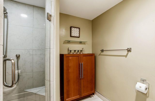 8101 E Del Timbre Drive, Scottsdale, AZ 85258