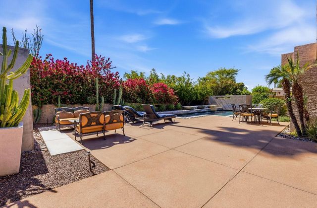 8101 E Del Timbre Drive, Scottsdale, AZ 85258