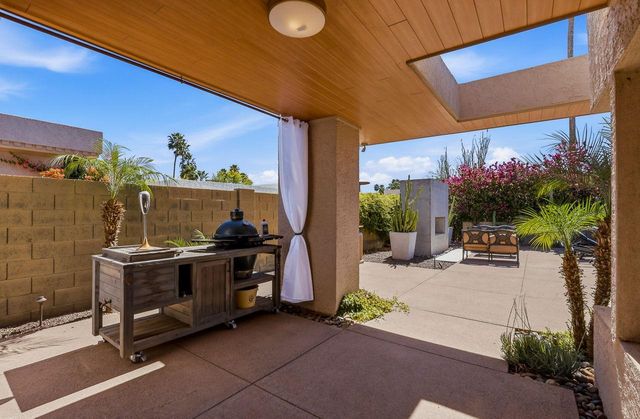 8101 E Del Timbre Drive, Scottsdale, AZ 85258