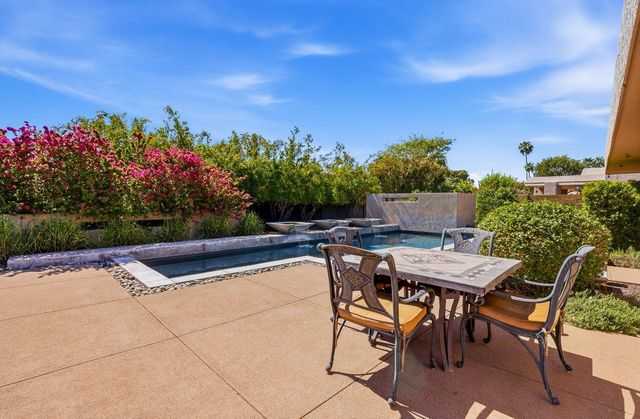 8101 E Del Timbre Drive, Scottsdale, AZ 85258