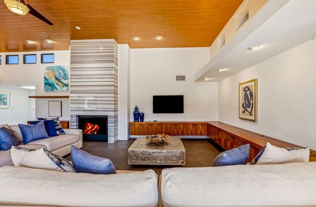 8101 E Del Timbre Drive, Scottsdale, AZ 85258