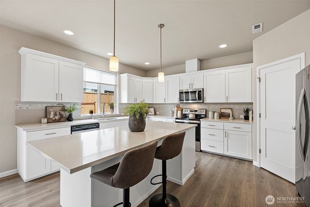9972 Jackson Street SE, Yelm, WA 98597