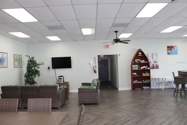 10800 US HIGHWAY 19 N 220, Pinellas Park, FL 33782