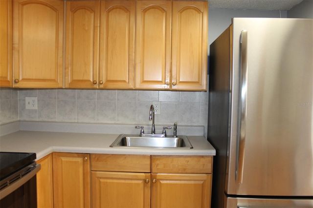 10800 US HIGHWAY 19 N 220, Pinellas Park, FL 33782