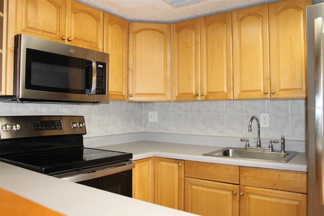 10800 US HIGHWAY 19 N 220, Pinellas Park, FL 33782
