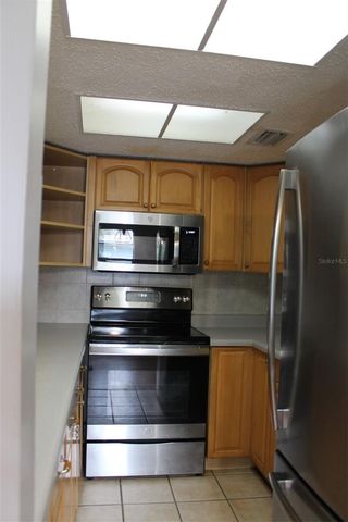 10800 US HIGHWAY 19 N 220, Pinellas Park, FL 33782