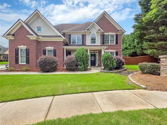 820 Arbor Way, Loganville, GA 30052