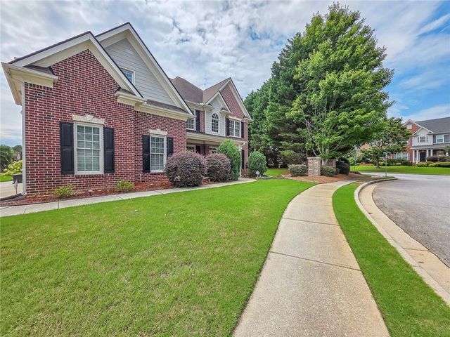 820 Arbor Way, Loganville, GA 30052
