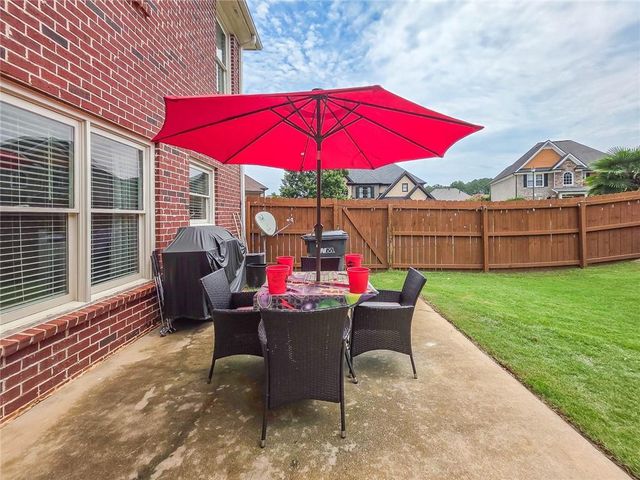 820 Arbor Way, Loganville, GA 30052