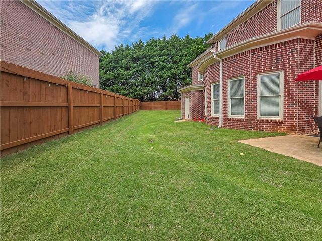 820 Arbor Way, Loganville, GA 30052