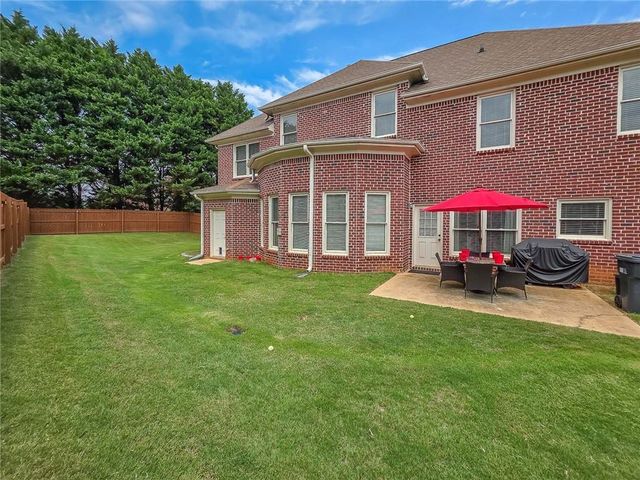 820 Arbor Way, Loganville, GA 30052