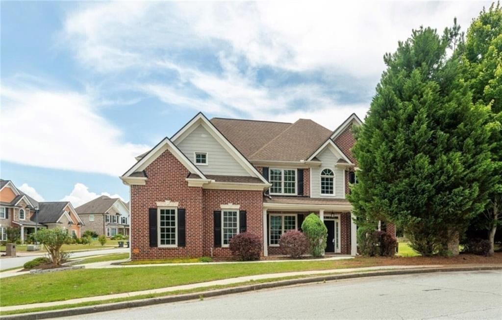 820 Arbor Way, Loganville, GA 30052