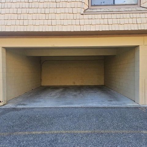 1632 Monterry PL, Newport News, VA 23608