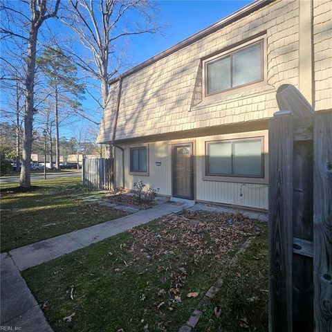 1632 Monterry PL, Newport News, VA 23608