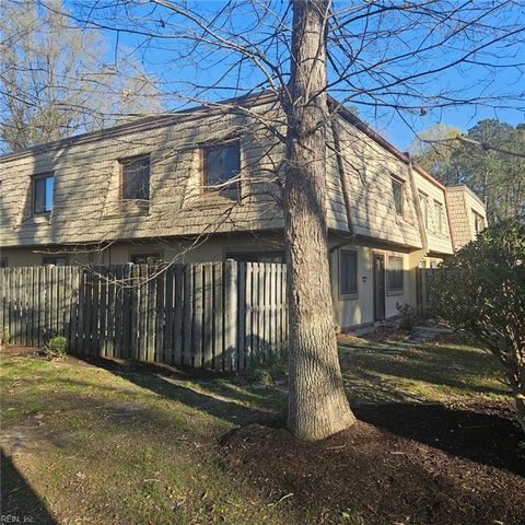 1632 Monterry PL, Newport News, VA 23608