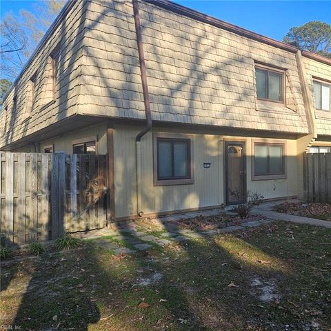 1632 Monterry PL, Newport News, VA 23608