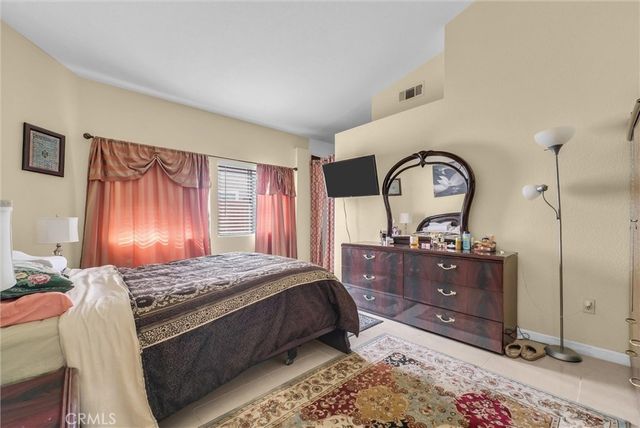 565 Berkshire, San Jacinto, CA 92583