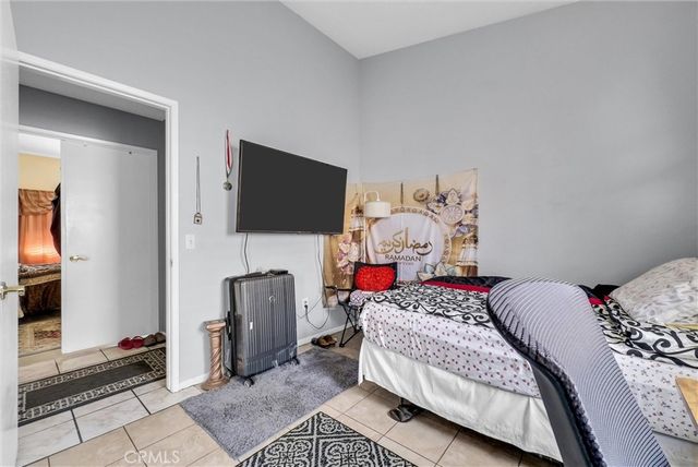 565 Berkshire, San Jacinto, CA 92583