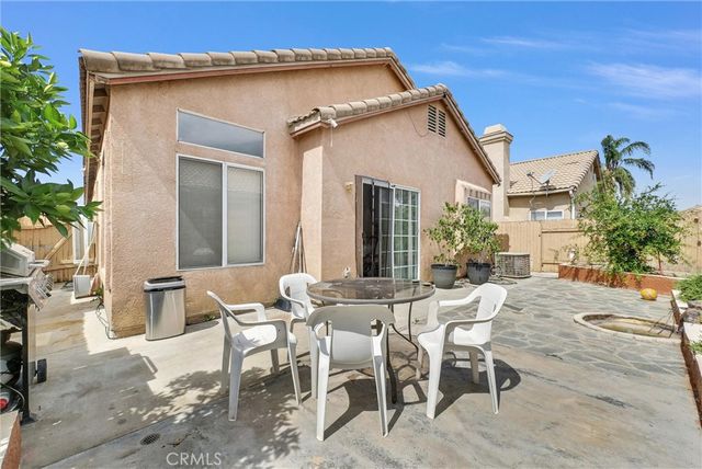 565 Berkshire, San Jacinto, CA 92583