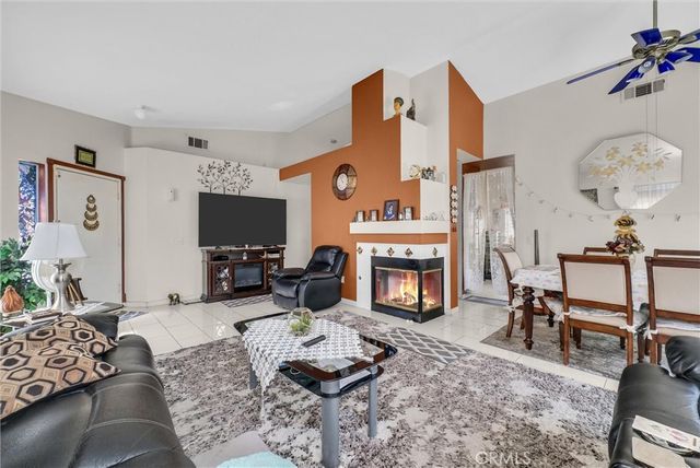 565 Berkshire, San Jacinto, CA 92583