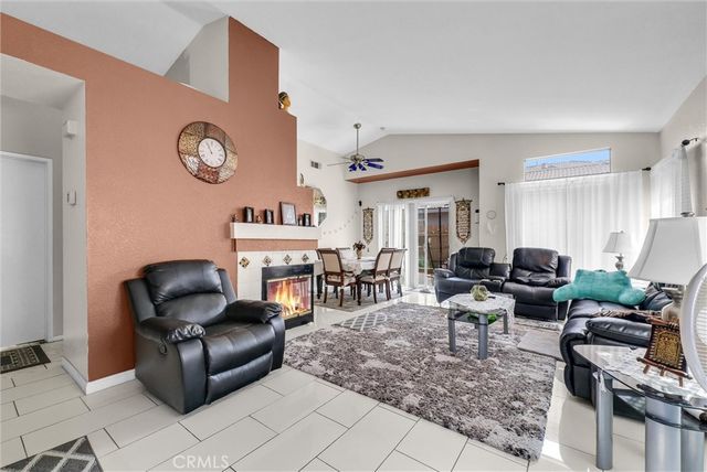 565 Berkshire, San Jacinto, CA 92583