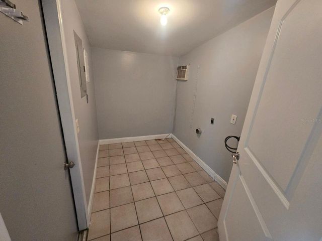 6804 S WALL STREET, Tampa, FL 33616