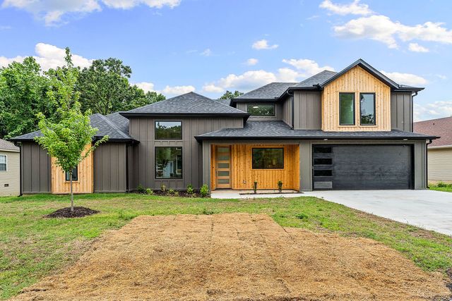 7 Grampian Drive, Bella Vista, AR 72715