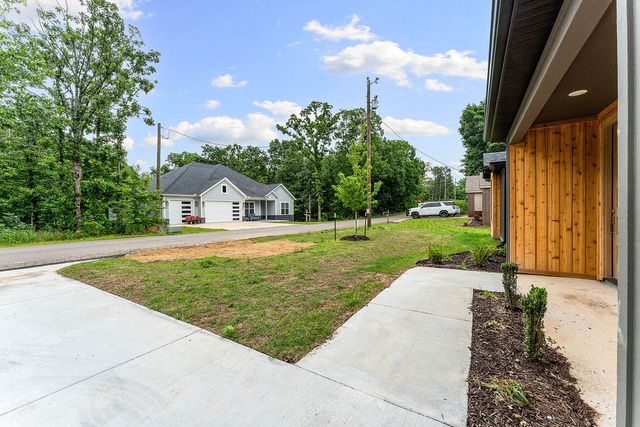 7 Grampian Drive, Bella Vista, AR 72715