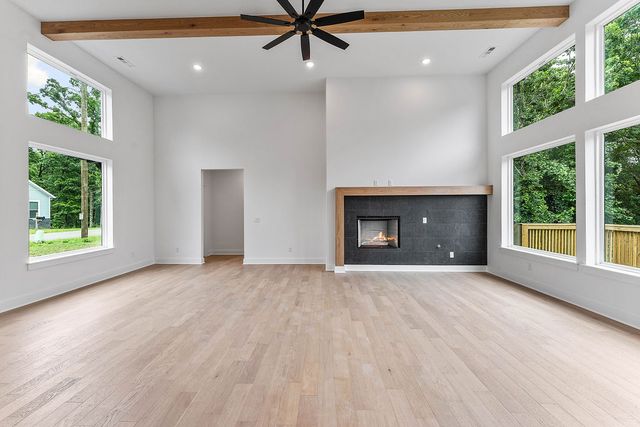 7 Grampian Drive, Bella Vista, AR 72715
