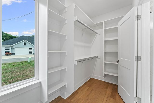 7 Grampian Drive, Bella Vista, AR 72715