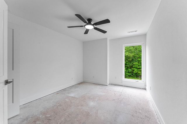 7 Grampian Drive, Bella Vista, AR 72715