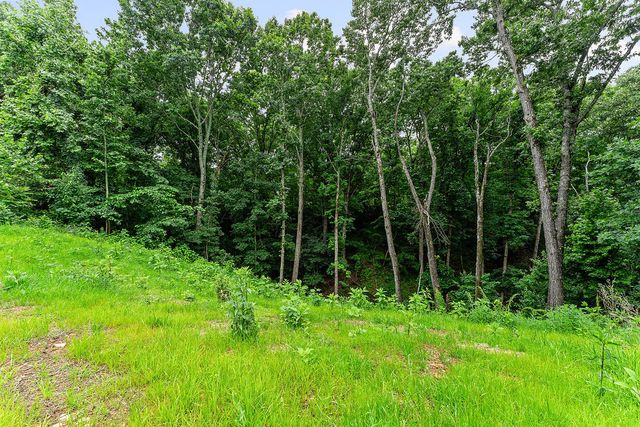7 Grampian Drive, Bella Vista, AR 72715
