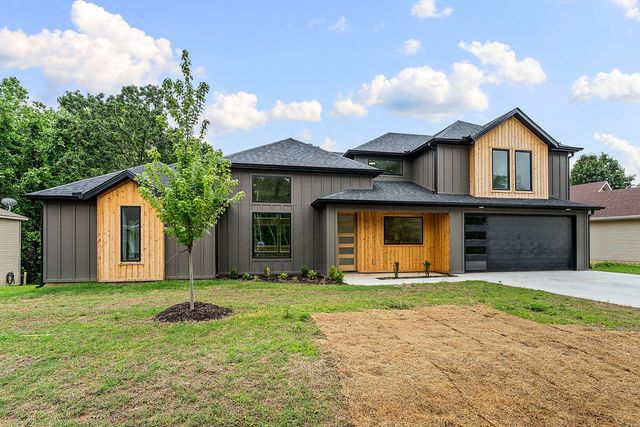 7 Grampian Drive, Bella Vista, AR 72715