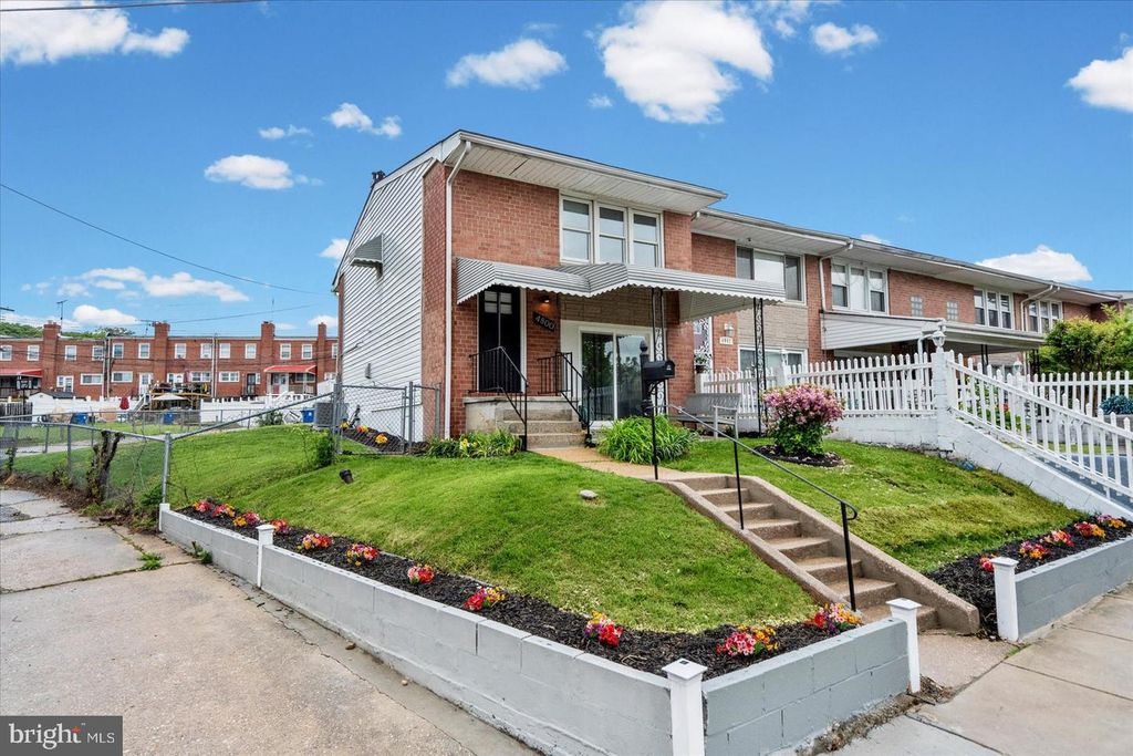 Image 2 of property listing at 4800 MIDLINE RD, Baltimore, MD 21206