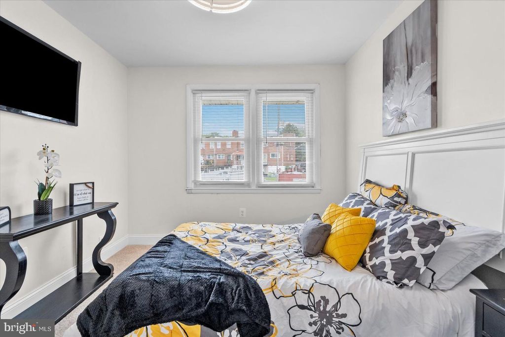 Image 29 of property listing at 4800 MIDLINE RD, Baltimore, MD 21206