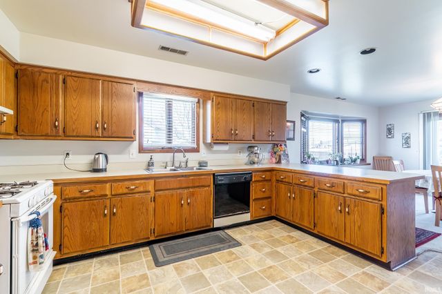 8618 Medicine Bow Run, Fort Wayne, IN 46825