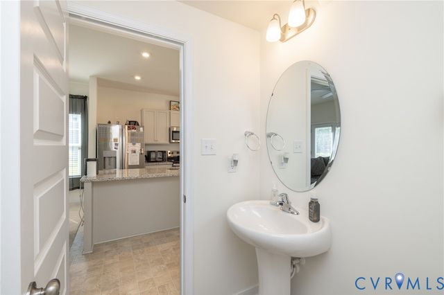 225 Greenpark Rd, Sandston, VA 23150