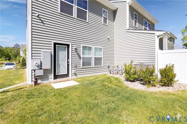 225 Greenpark Rd, Sandston, VA 23150