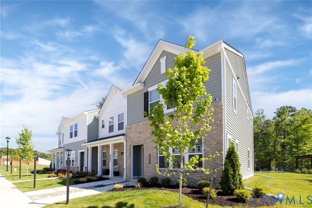 225 Greenpark Rd, Sandston, VA 23150